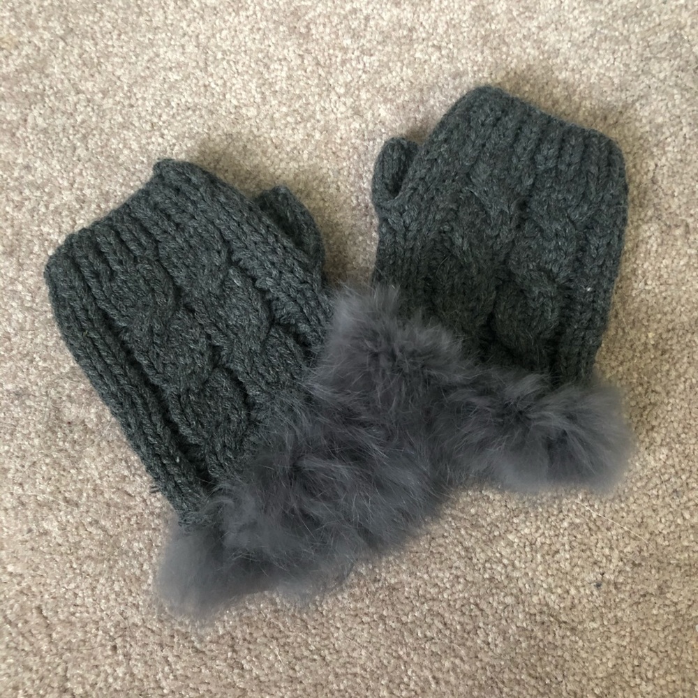 Fingerless Mittens